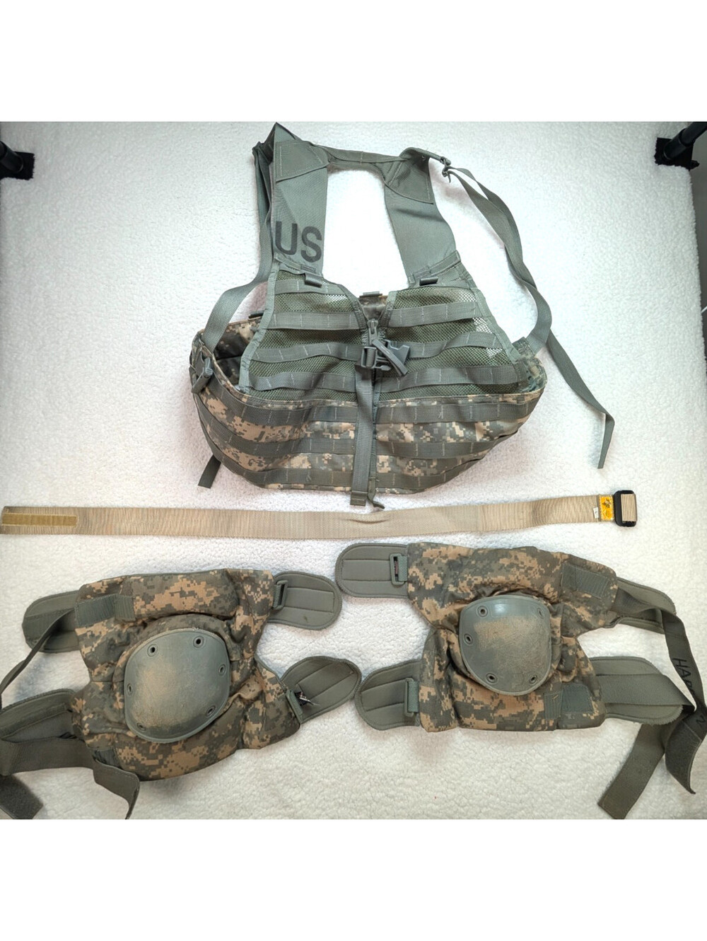 US Military Gear Made in USA Tactical Vest Belt Knee Pads Set Camouflage Combat